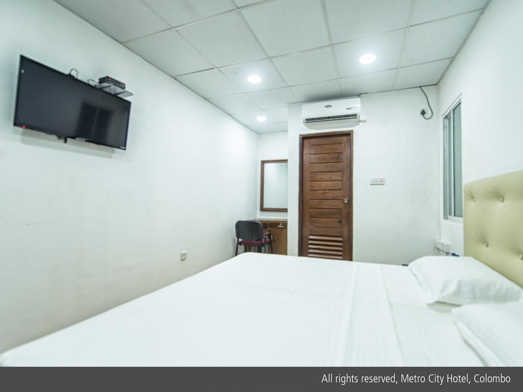 เมโทร ซิตี้ โฮเต็ล Bed & Breakfast โคลอมโบ ภายนอก รูปภาพ