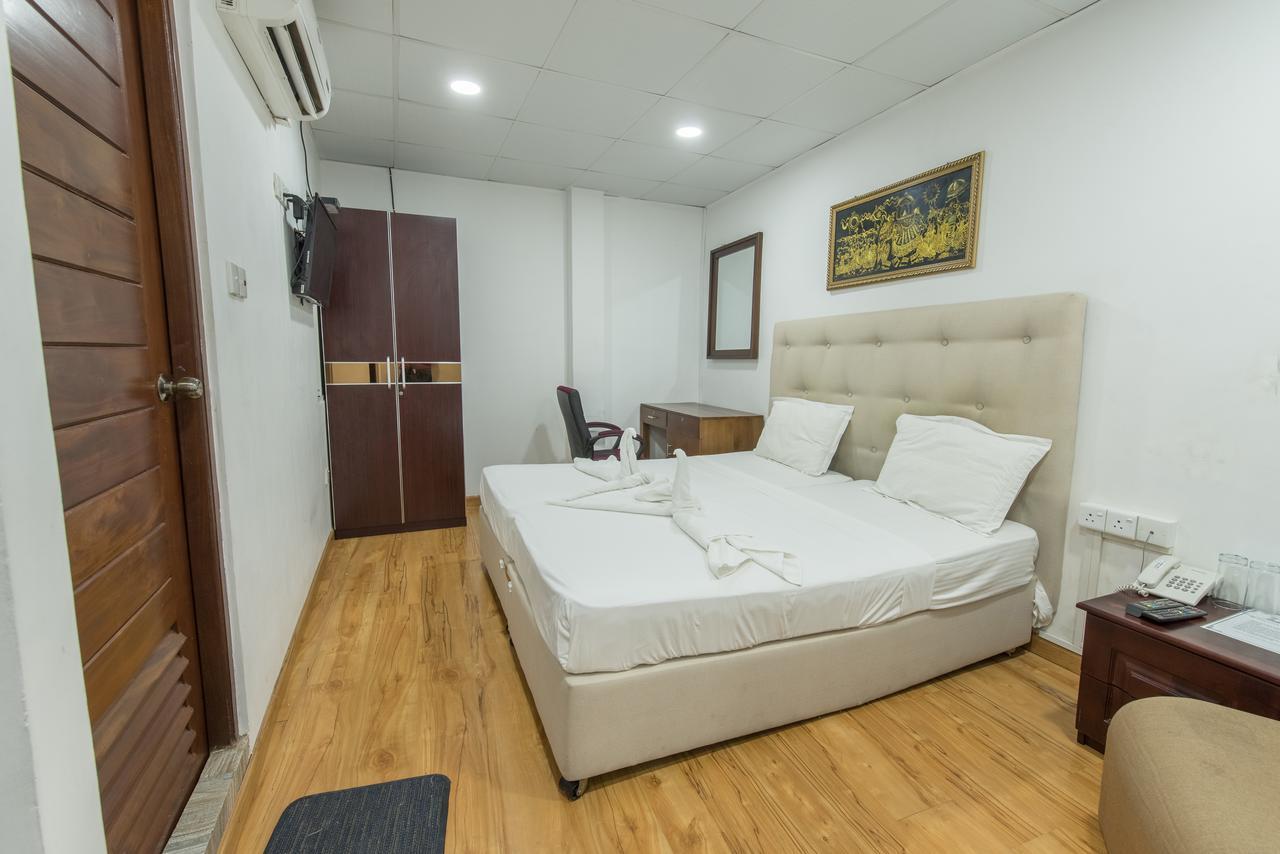 เมโทร ซิตี้ โฮเต็ล Bed & Breakfast โคลอมโบ ภายนอก รูปภาพ