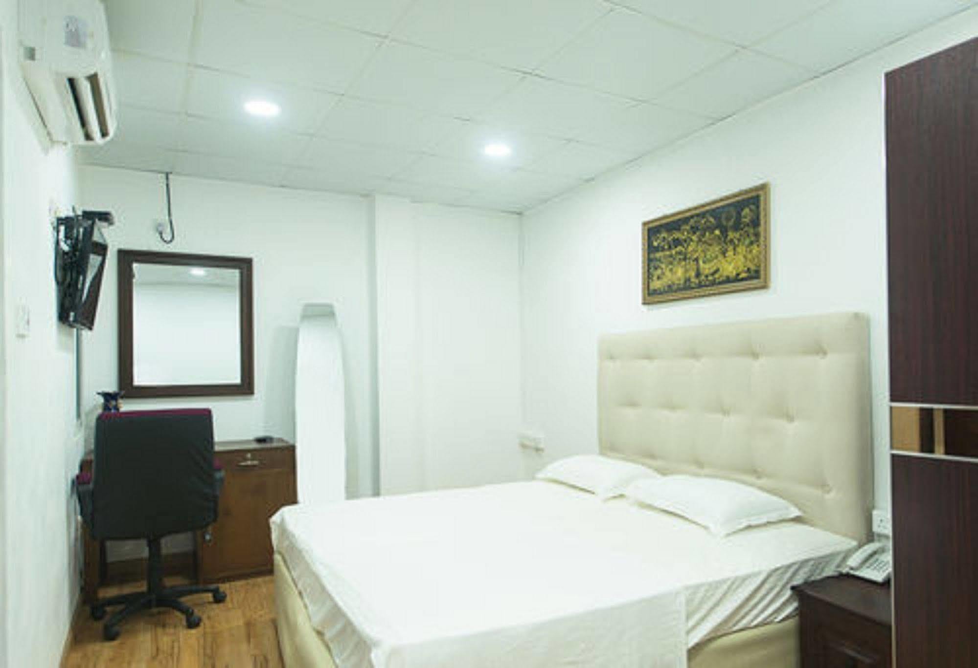เมโทร ซิตี้ โฮเต็ล Bed & Breakfast โคลอมโบ ภายนอก รูปภาพ