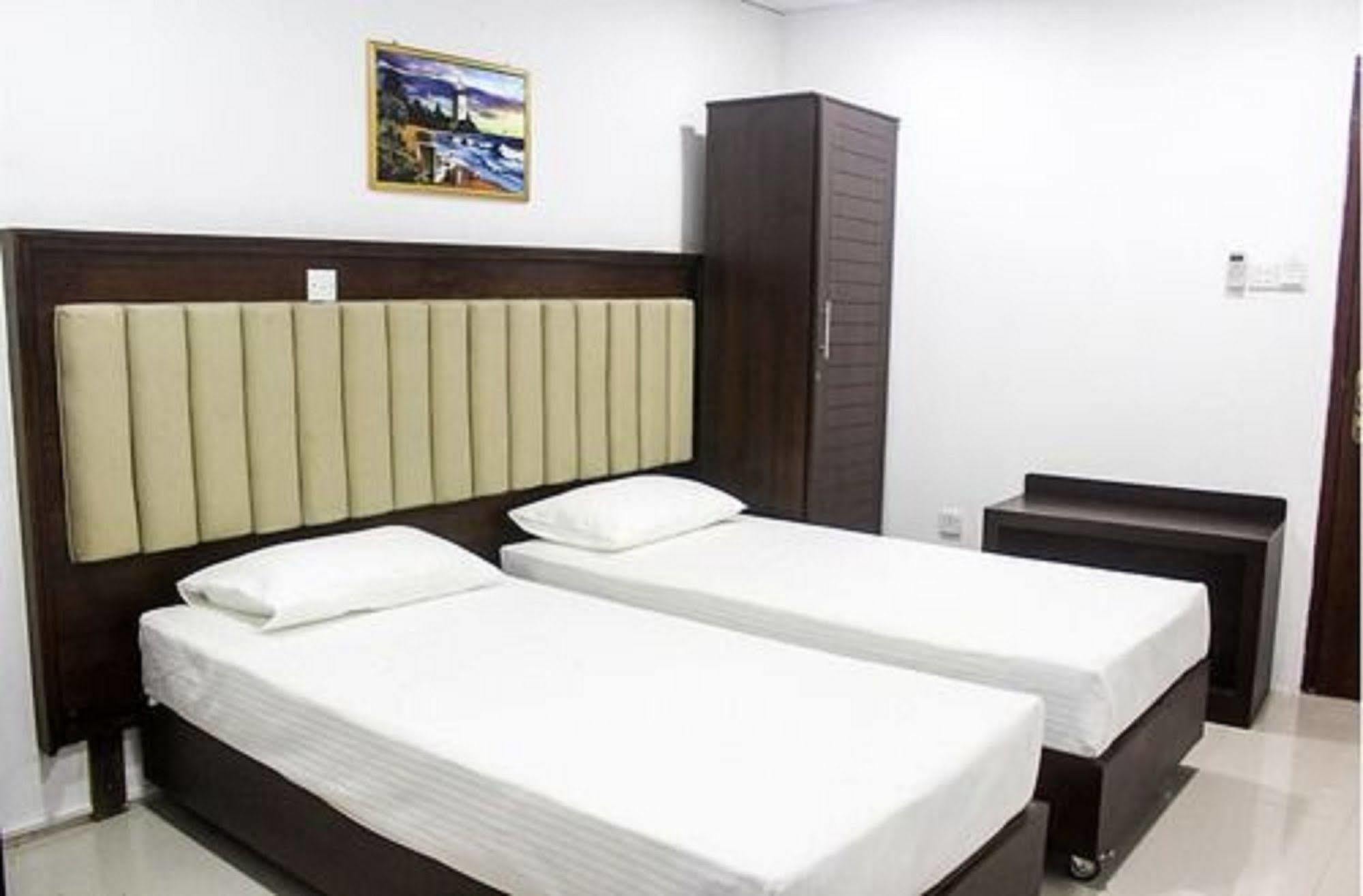 เมโทร ซิตี้ โฮเต็ล Bed & Breakfast โคลอมโบ ภายนอก รูปภาพ